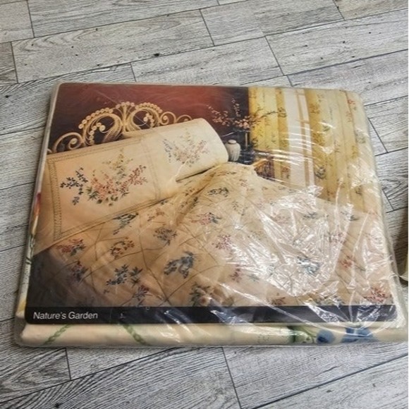 Vintage NOW JCPenney Twin Sheet Set Nature's Garden (Flat/Fitted) Ivory Floral - Picture 5 of 5